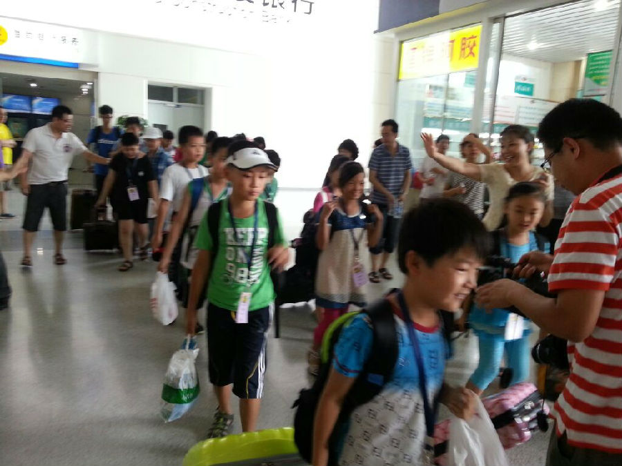 QQ图片20130711112245.jpg 天鸿西班牙小记者20强剑指北京,决战紫禁之巅!(图8)