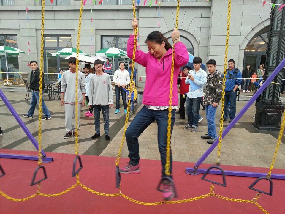 风雨中唱响运动的欢歌(图9) 风雨中唱响运动的欢歌(图9)