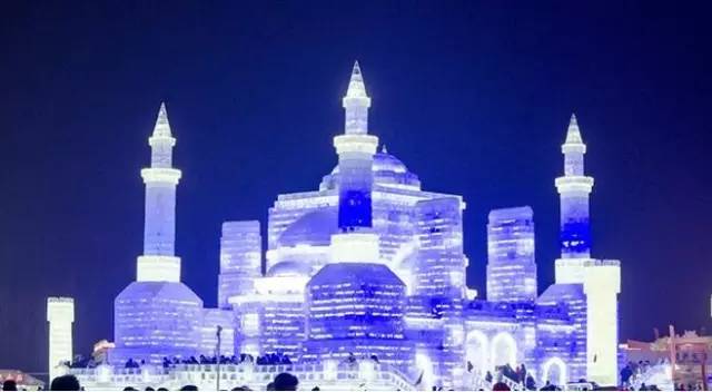 济南花园路首个3000立方米超级冰雪乐园震撼开业(图2)