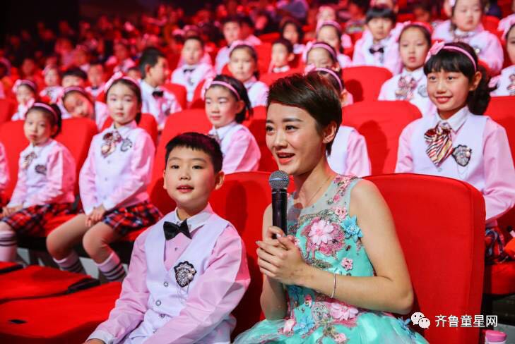 “天鸿万象新天杯”快乐17来小年夜晚会圆满落幕(图10)