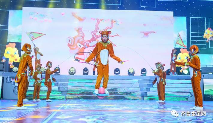 “天鸿万象新天杯”快乐17来小年夜晚会圆满落幕(图15)
