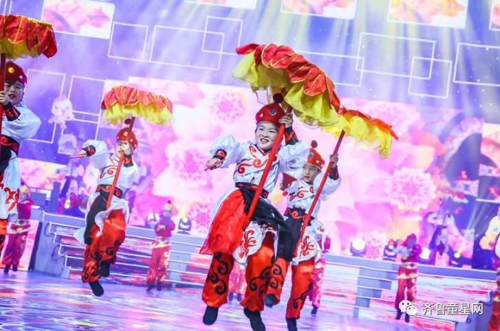 “天鸿万象新天杯”快乐17来小年夜晚会圆满落幕(图17)