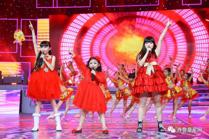 “天鸿万象新天杯”快乐17来小年夜晚会圆满落幕(图23)