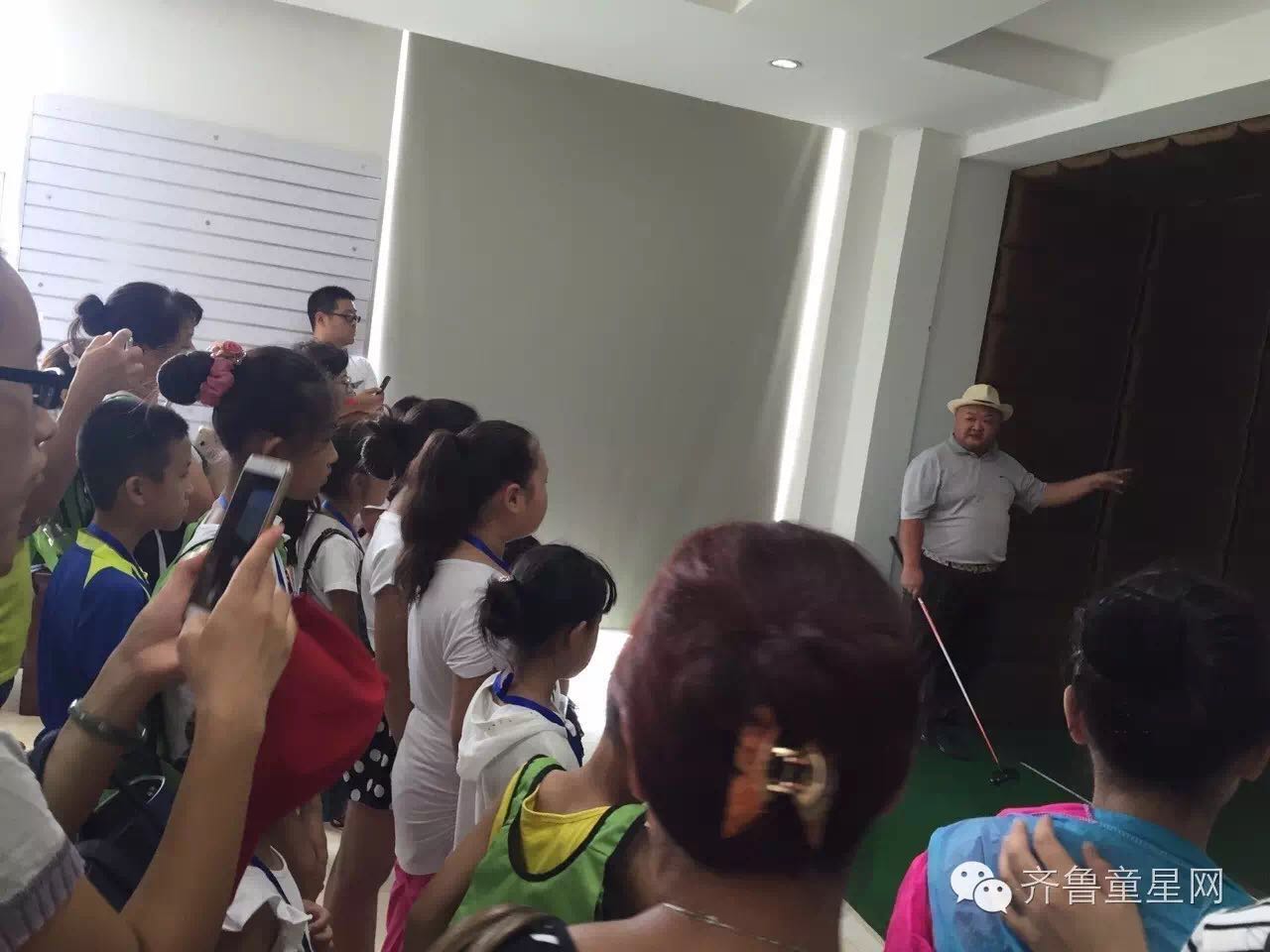 上个周天咋过的？看小记者高尔夫球场大炫球技(图5)
