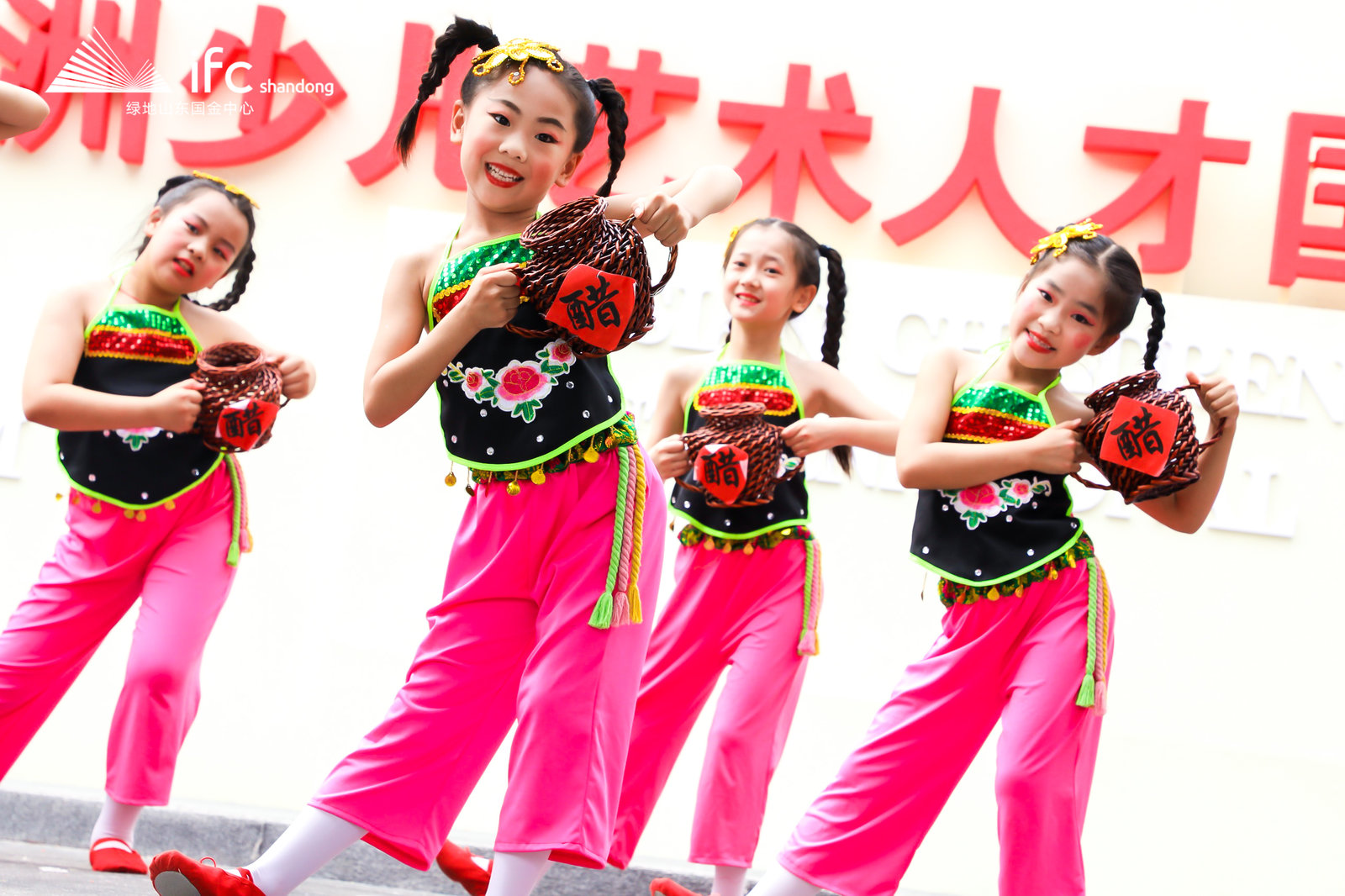 童梦璀璨,决胜巅峰—亚洲少儿艺术国际大奖赛(图19) 童梦璀璨,决胜巅峰—亚洲少儿艺术国际大奖赛(图19)