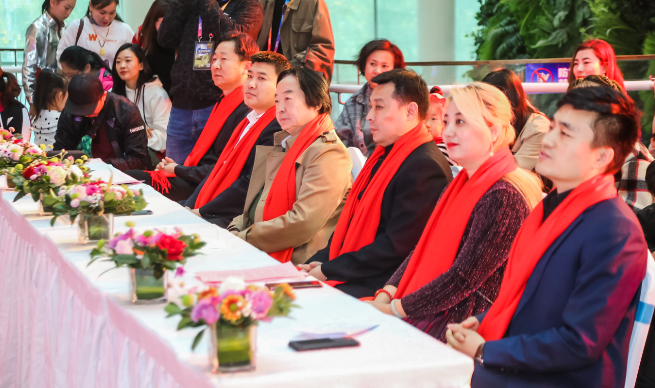 春晚十年,非你莫“鼠”|2020少儿春晚报名开始啦(图3) 春晚十年,非你莫“鼠”|2020少儿春晚报名开始啦(图3)