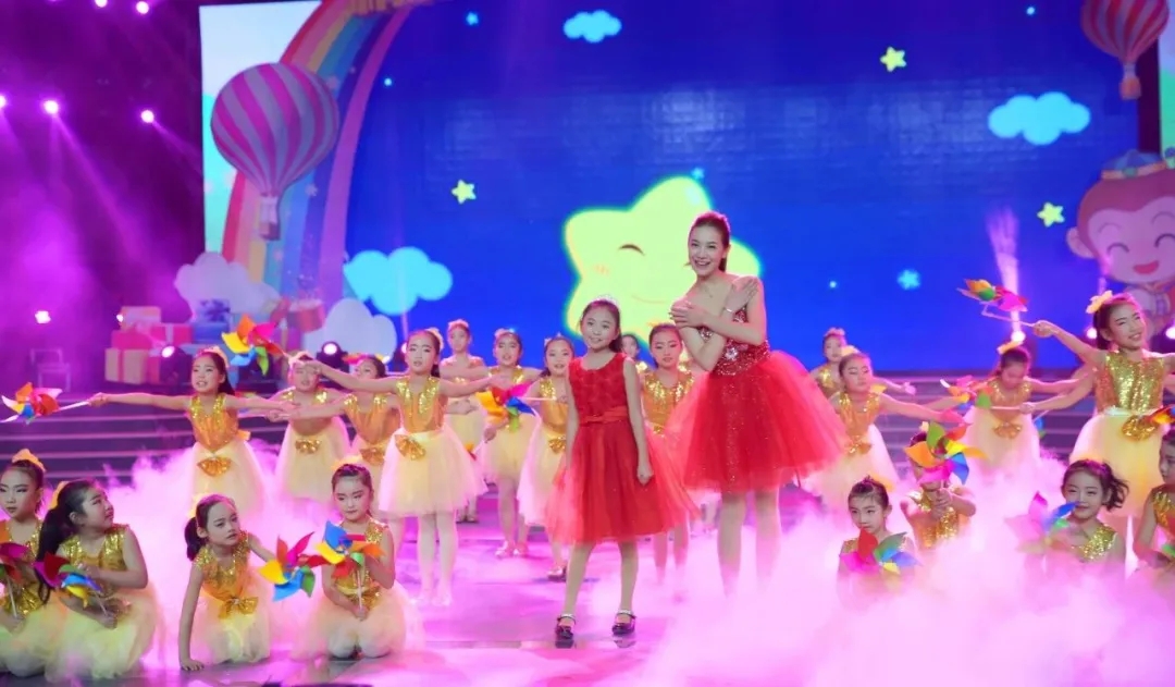 给孩子的礼物|2021年济南市少儿春晚报名开始了!(图11) 给孩子的礼物|2021年济南市少儿春晚报名开始了!(图11)