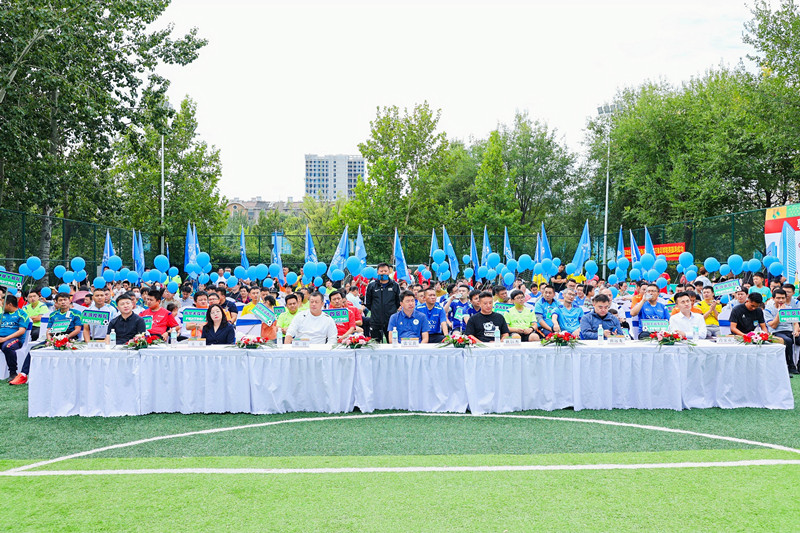 绿茵启航 让心泊岸|万象新天第八届社区足球联赛启动暨天鸿希岸酒店盛大开业(图4)